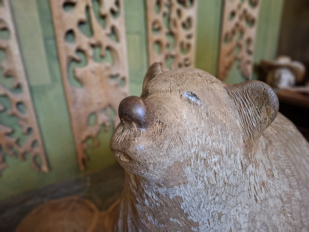 Eeva Ryynänen, karhu veistos